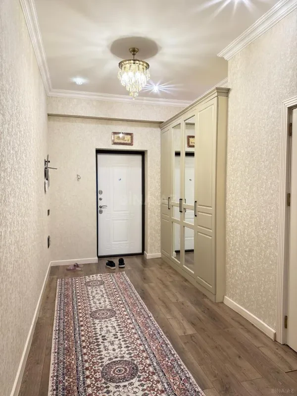 Satılır 2 otaqlı mənzil 62 m²