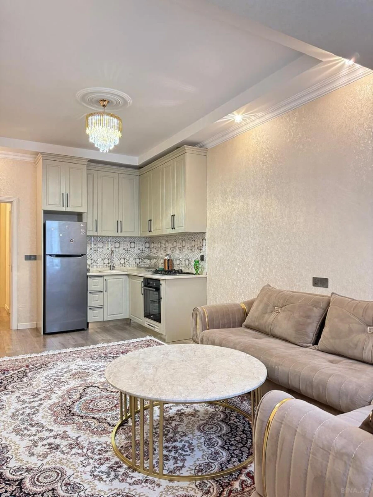 Satılır 2 otaqlı mənzil 62 m²
