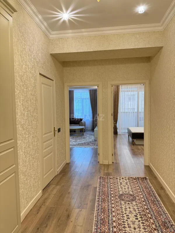 Satılır 2 otaqlı mənzil 62 m²