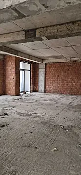 Satılır 5 otaqlı mənzil 234 m²