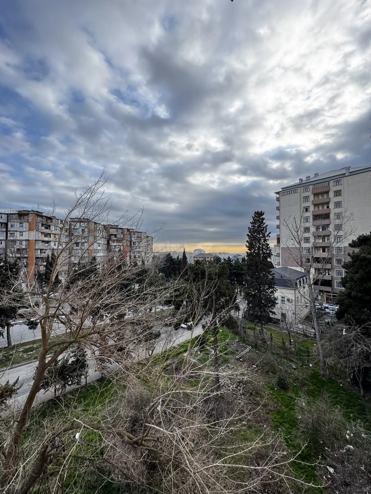 Satılır 3 otaqlı mənzil 85 m²