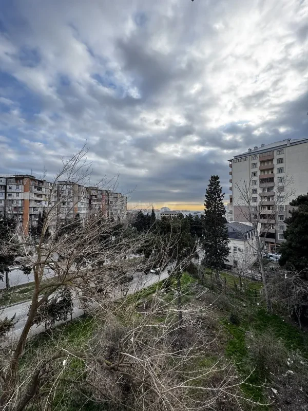 Satılır 3 otaqlı mənzil 85 m²