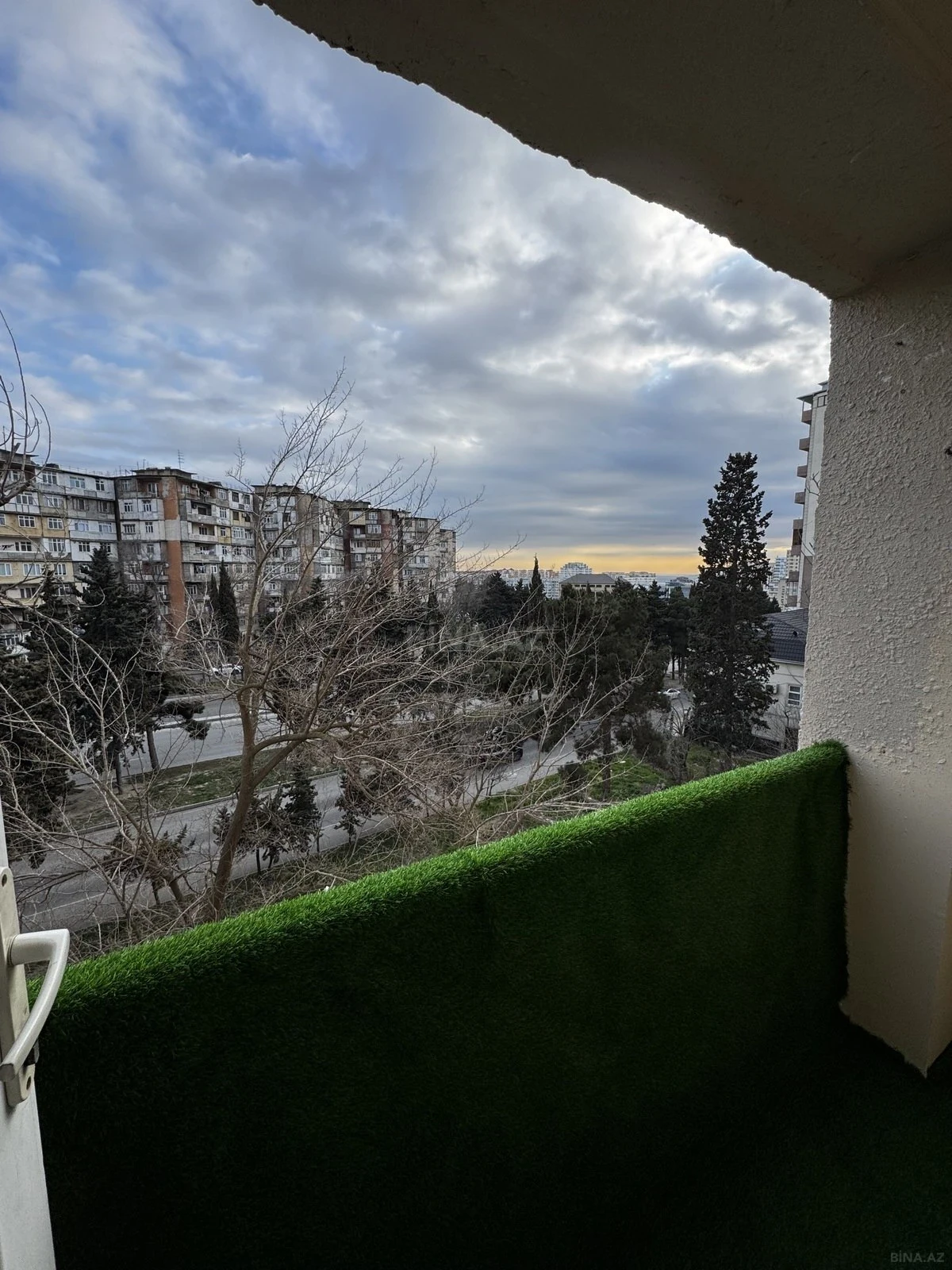 Satılır 3 otaqlı mənzil 85 m²
