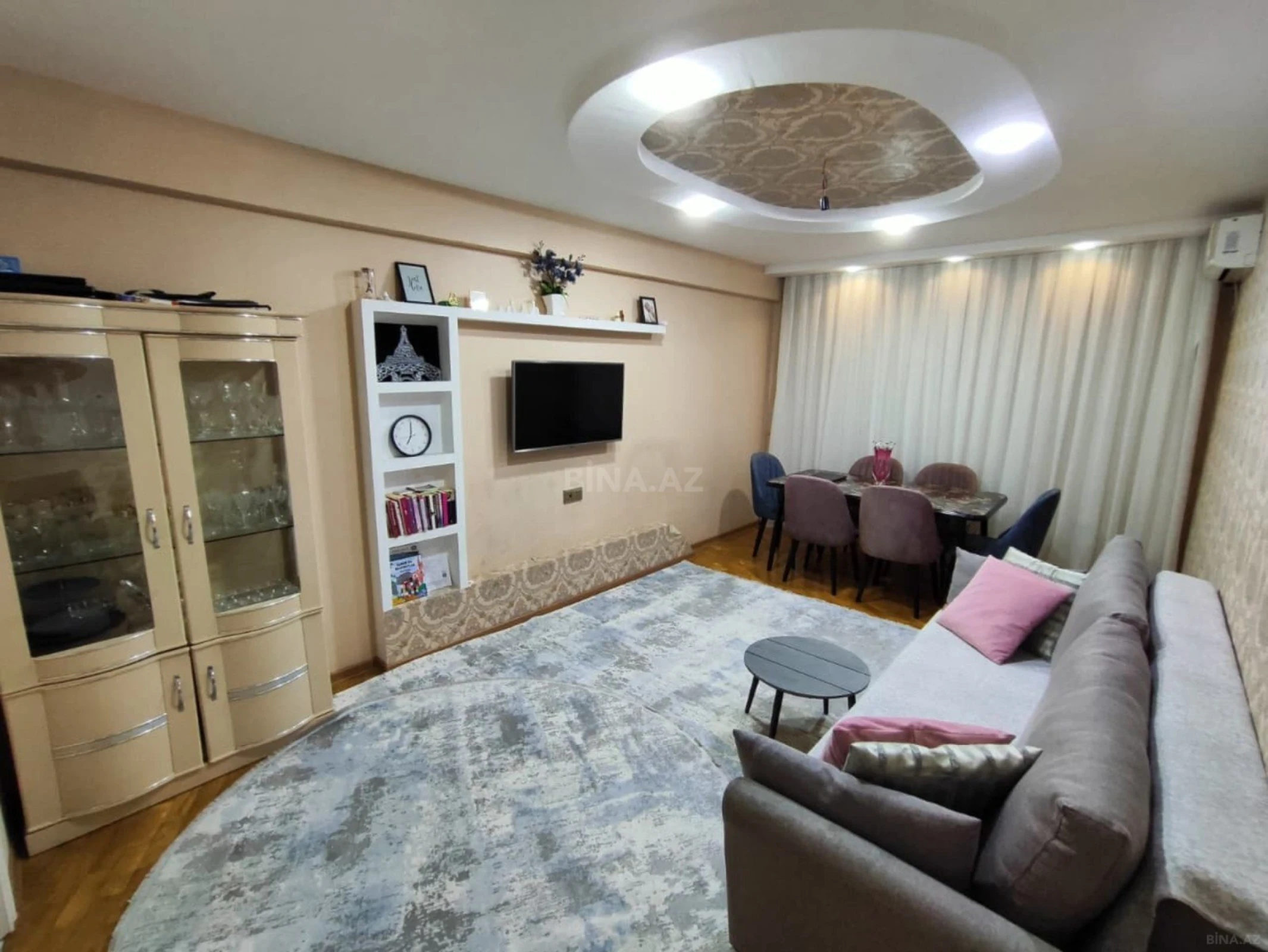 Satılır 2 otaqlı mənzil 70 m²