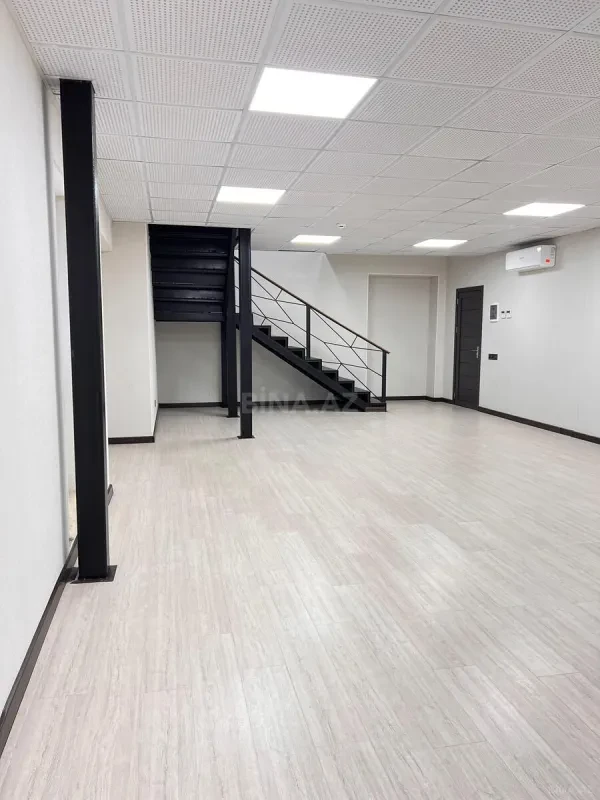Kirayə verilir 2 otaqlı ofis 140 m²