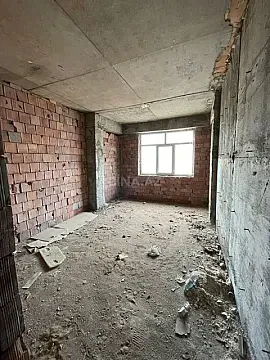 Satılır 3 otaqlı mənzil 102 m²