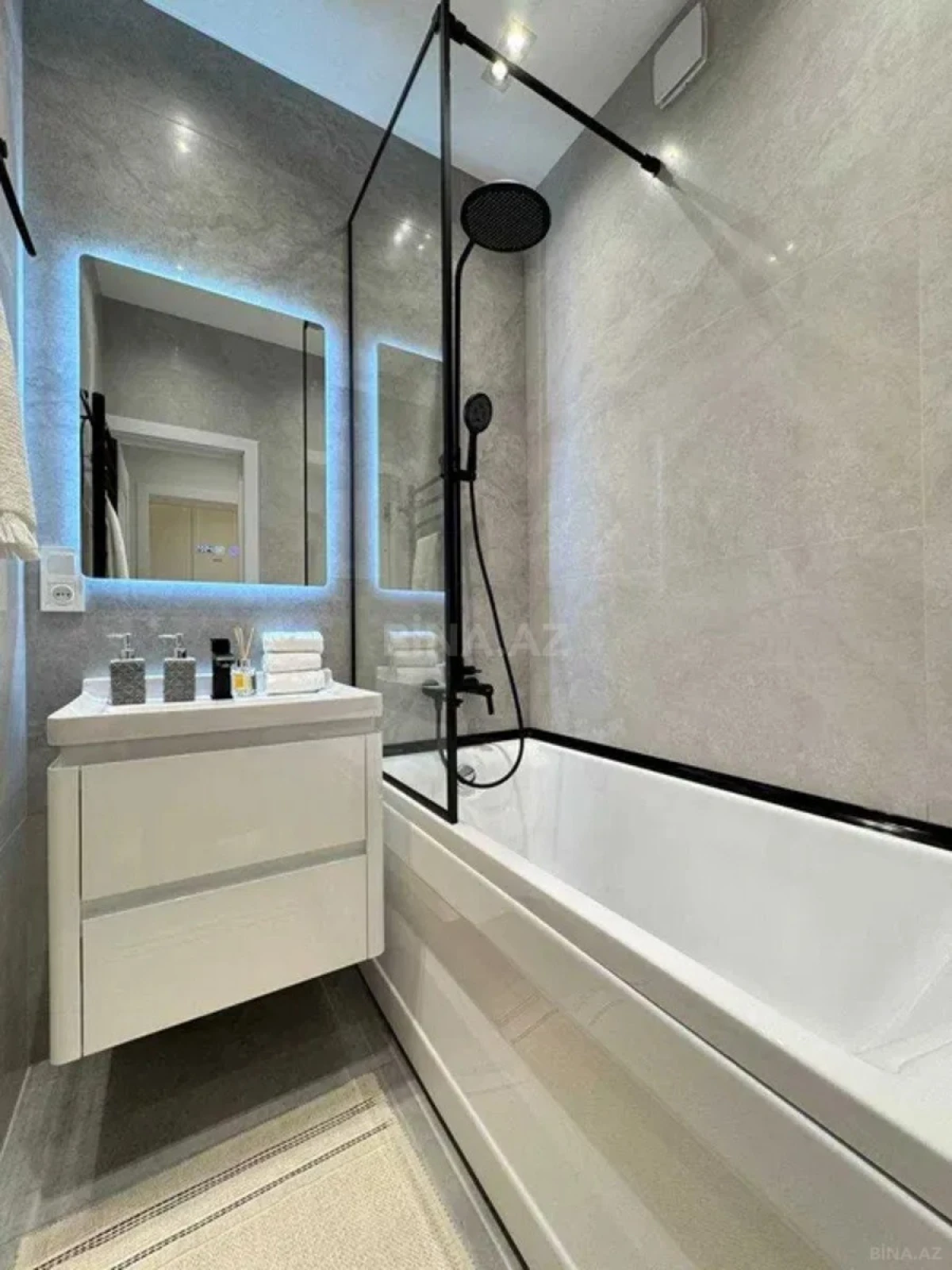 Kirayə verilir 2 otaqlı mənzil 80 m²