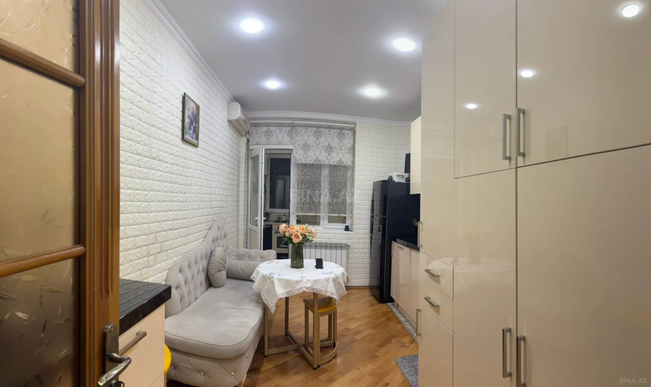 Satılır 3 otaqlı mənzil 90 m²
