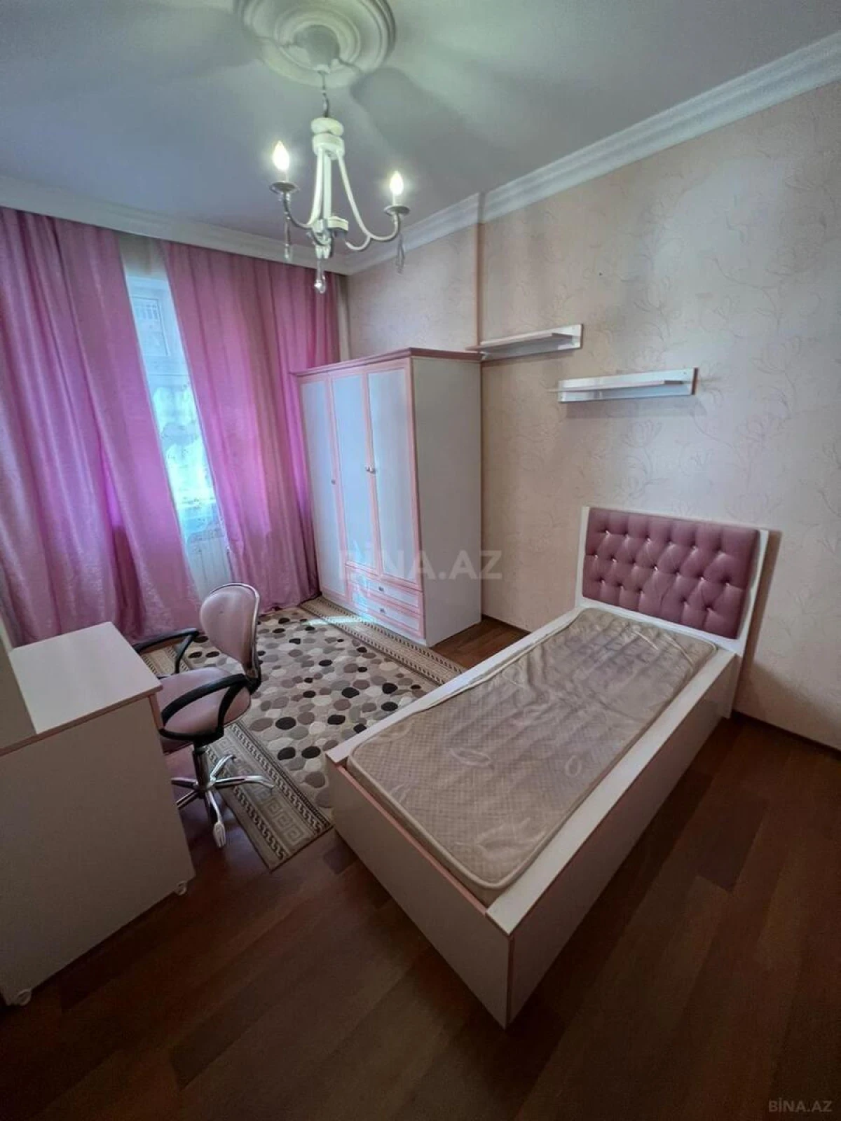 Kirayə verilir 3 otaqlı mənzil 105 m²