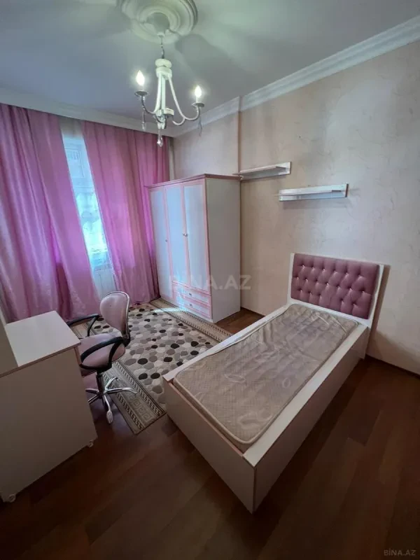 Kirayə verilir 3 otaqlı mənzil 105 m²