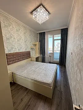 Kirayə verilir 2 otaqlı mənzil 50 m²