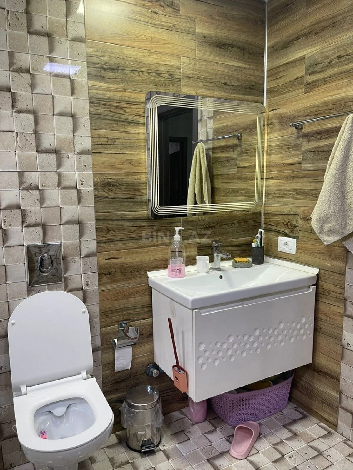 Satılır 2 otaqlı mənzil 81 m²