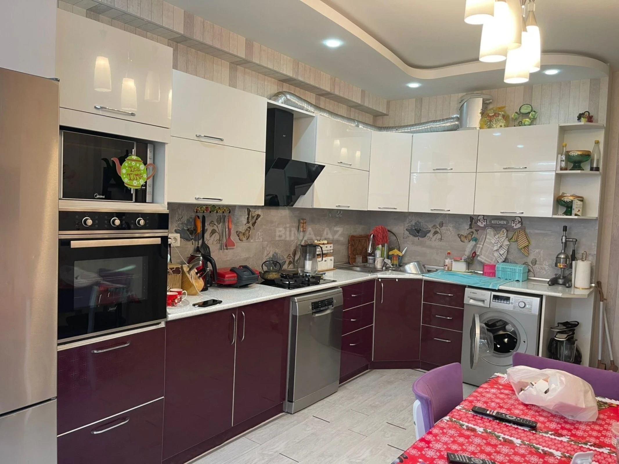 Satılır 2 otaqlı mənzil 81 m²