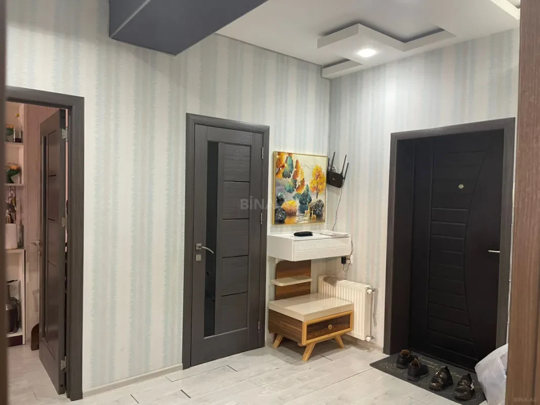 Satılır 2 otaqlı mənzil 81 m²