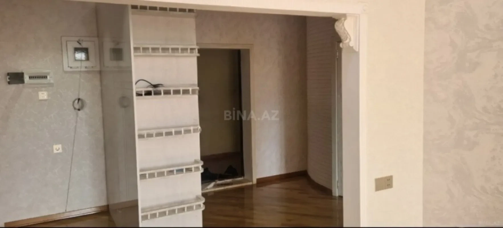 Satılır 3 otaqlı mənzil 94 m²