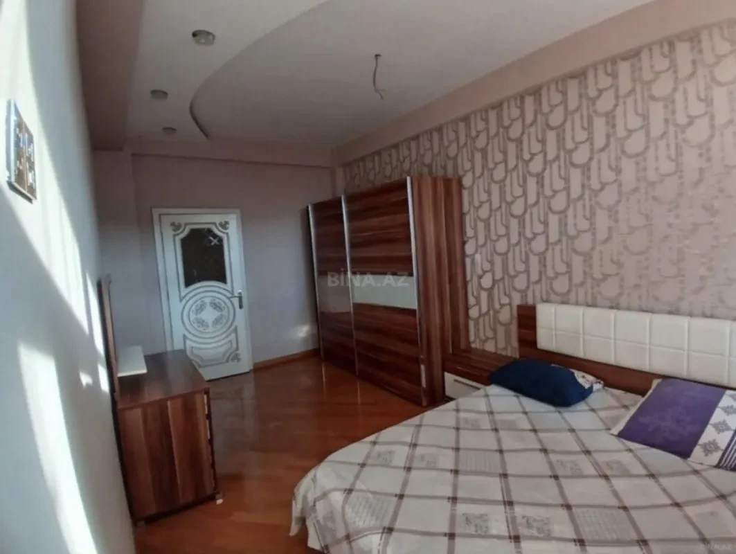 Satılır 3 otaqlı mənzil 94 m²