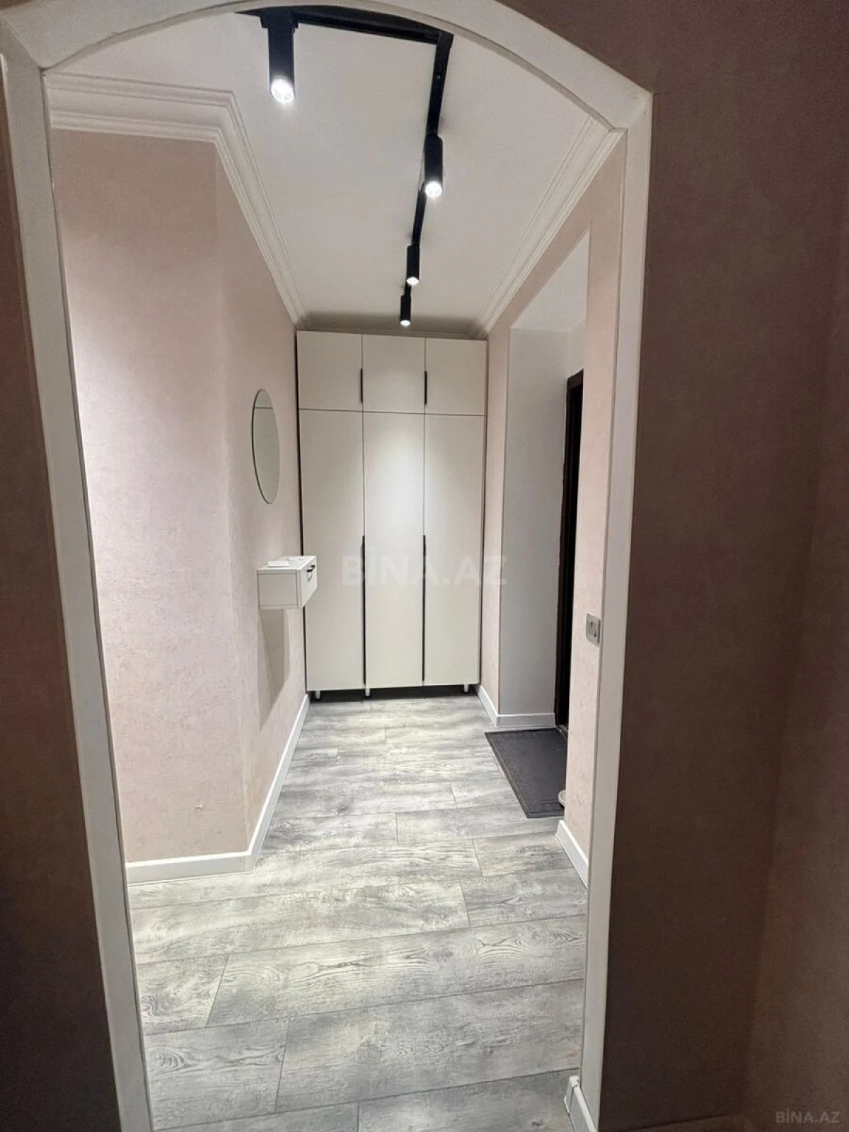 Satılır 2 otaqlı mənzil 42 m²