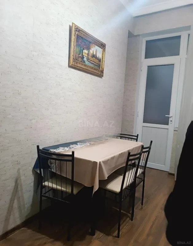 Kirayə verilir 2 otaqlı mənzil 65 m²