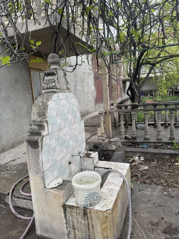 Satılır 11 otaqlı həyət evi 630 m²