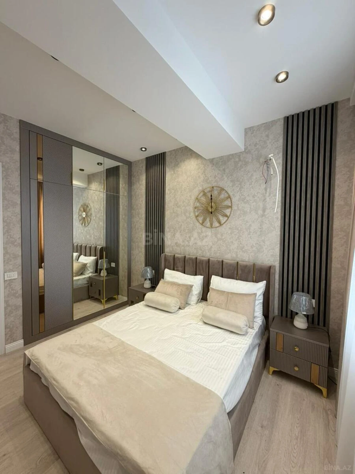 Kirayə verilir 2 otaqlı mənzil 70 m²