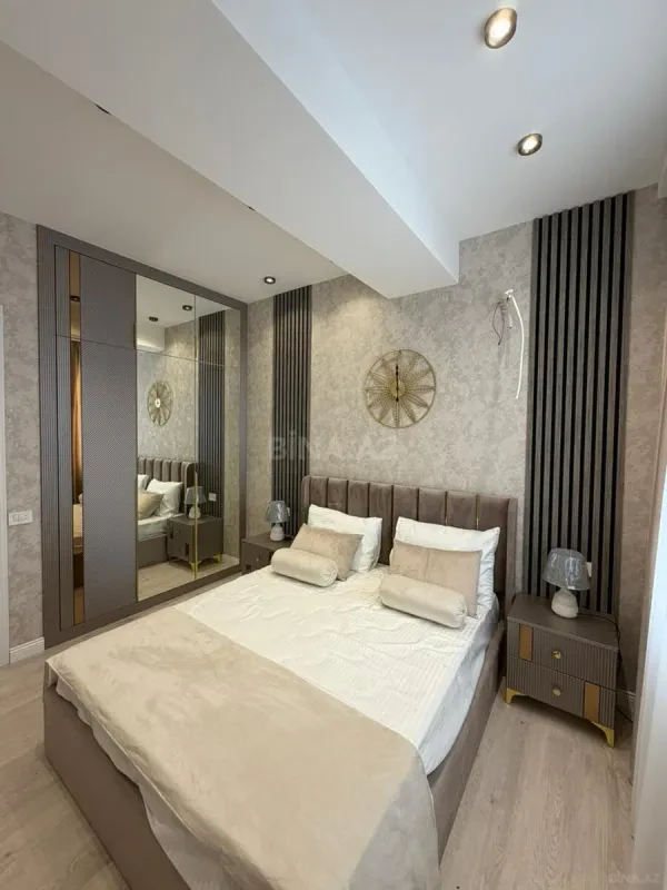 Kirayə verilir 2 otaqlı mənzil 70 m²