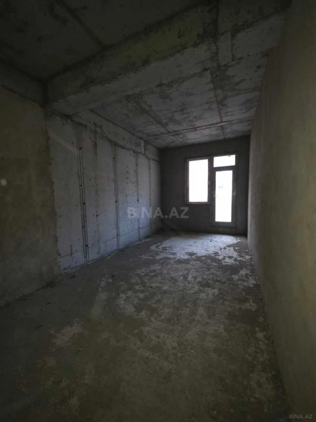 Satılır 3 otaqlı mənzil 118 m²