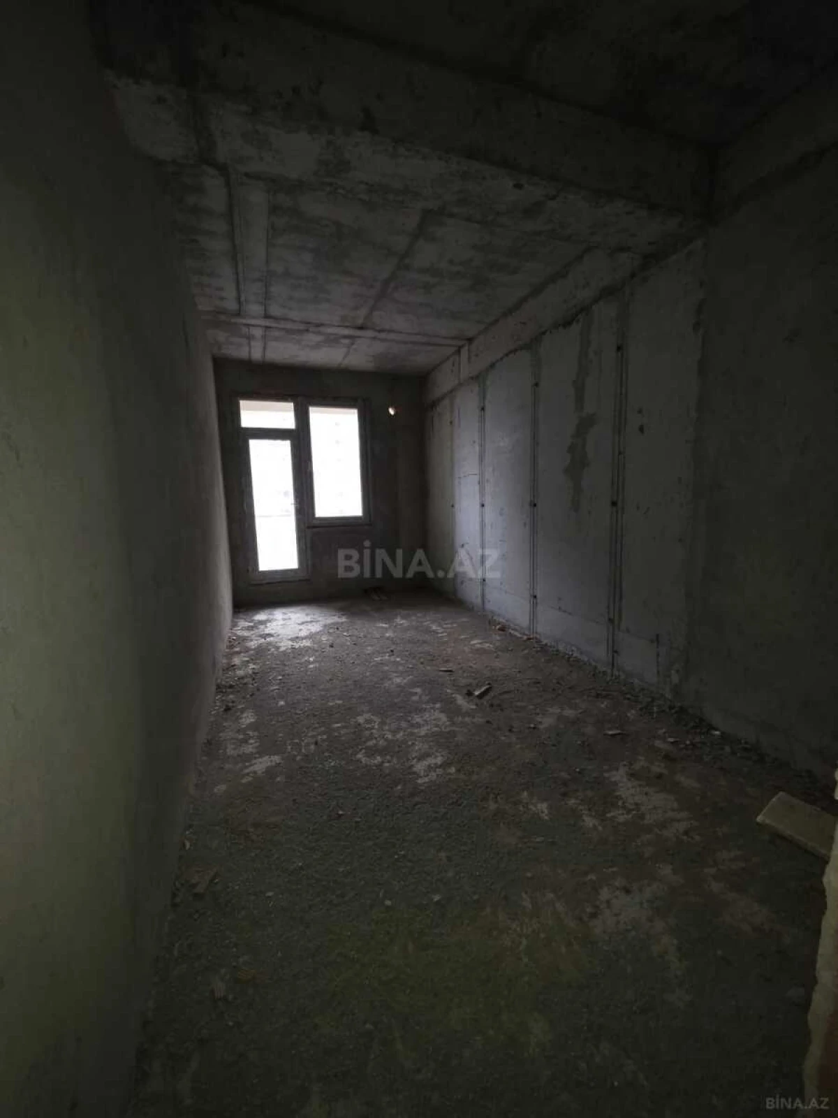 Satılır 3 otaqlı mənzil 118 m²