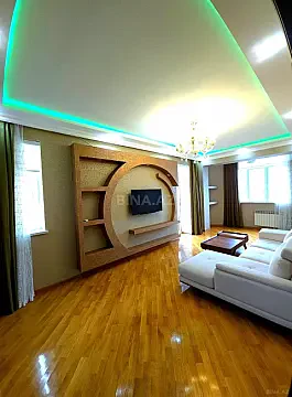 Satılır 2 otaqlı mənzil 84 m²
