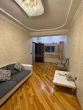 Satılır 2 otaqlı mənzil 70 m²