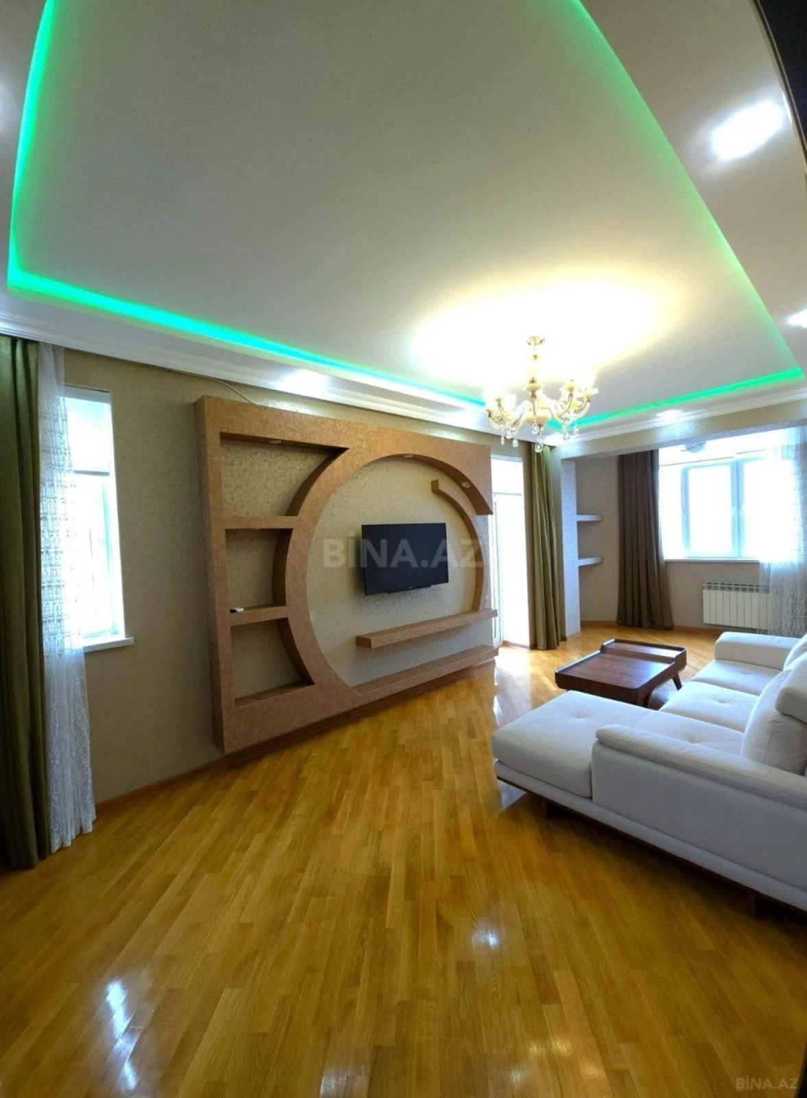 Satılır 2 otaqlı mənzil 83 m²