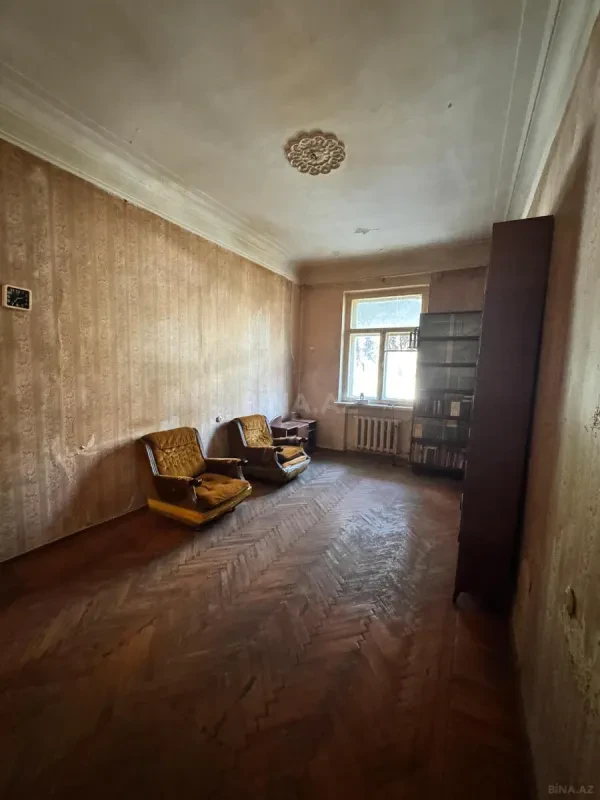 Satılır 3 otaqlı mənzil 105 m²