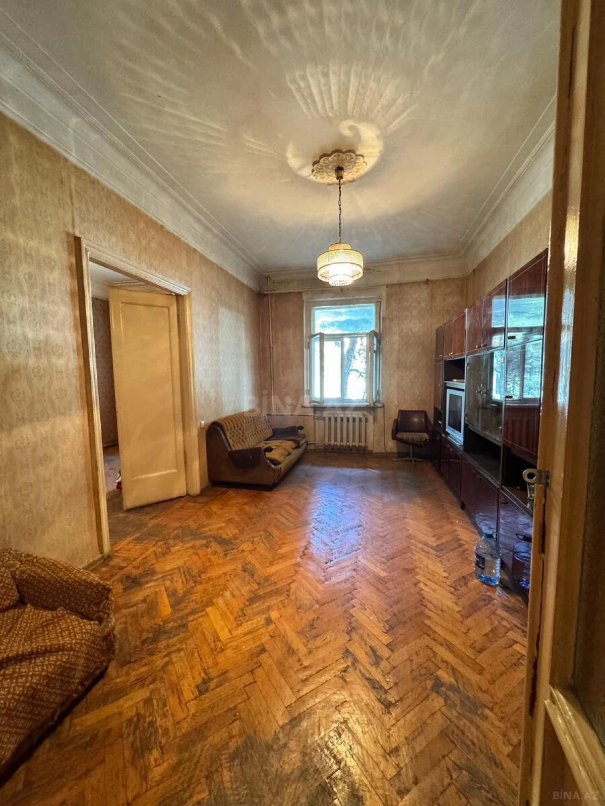 Satılır 3 otaqlı mənzil 105 m²