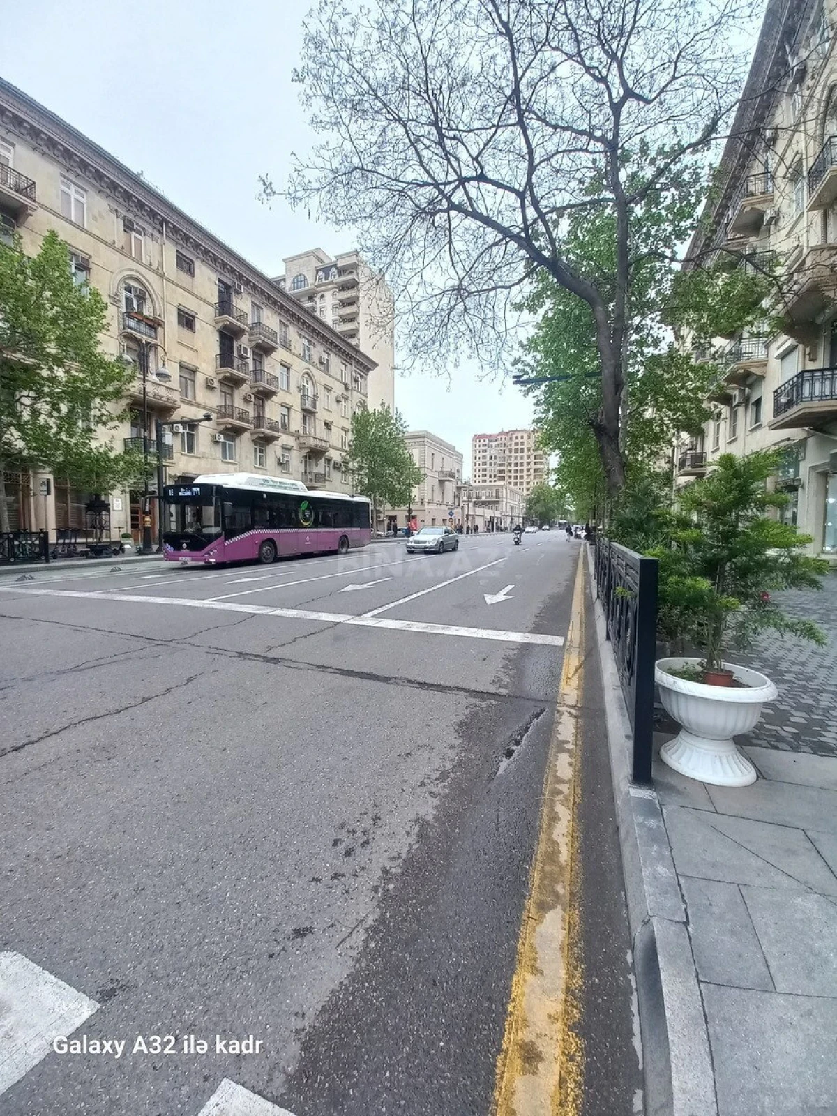 Satılır 3 otaqlı mənzil 105 m²