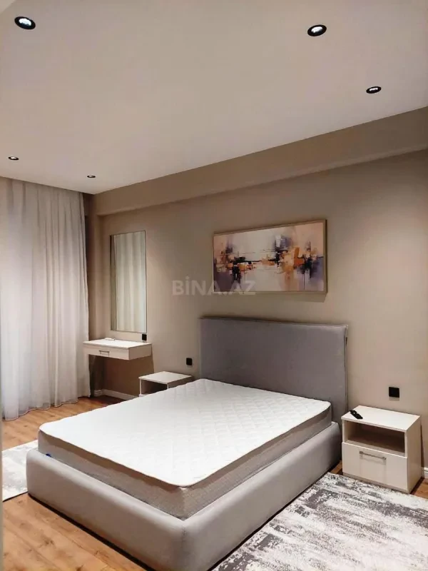 Kirayə verilir 2 otaqlı mənzil 110 m²