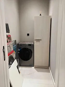 Kirayə verilir 2 otaqlı mənzil 110 m²