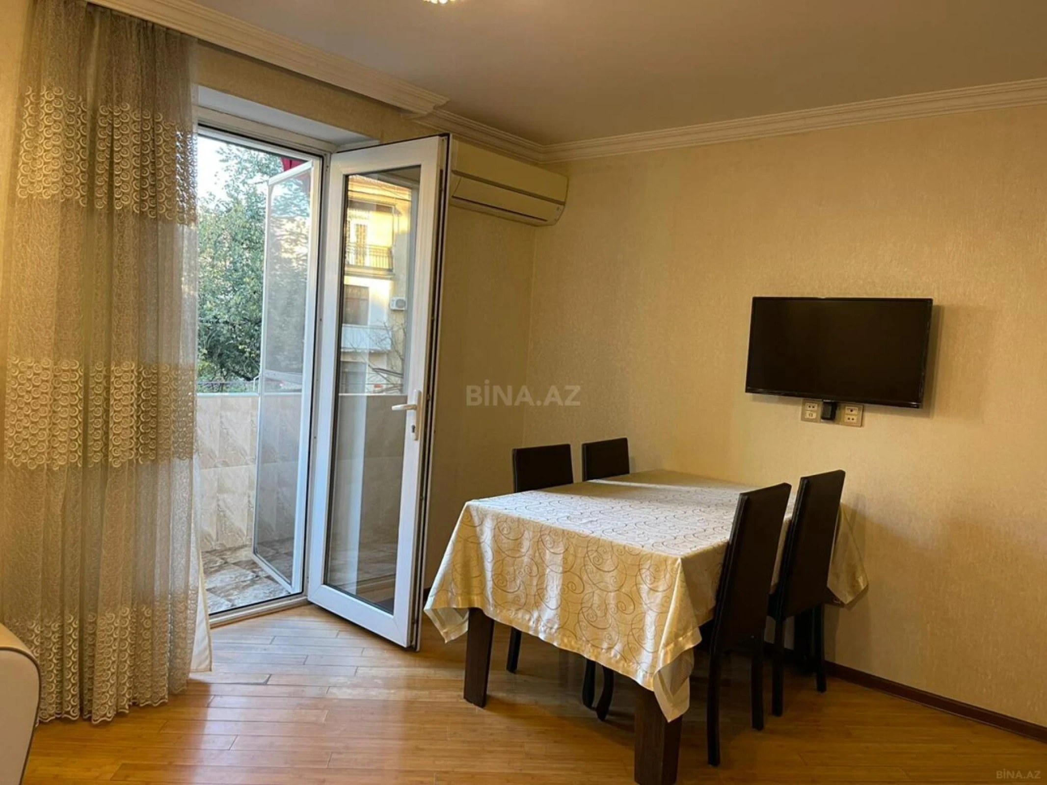 Kirayə verilir 1 otaqlı mənzil 40 m²
