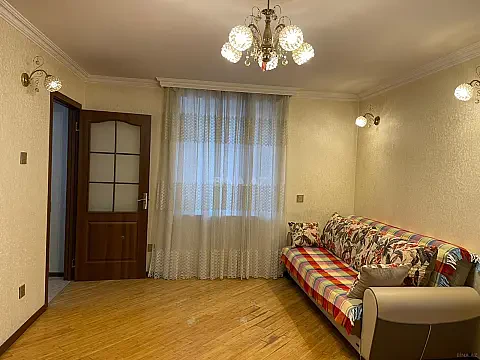 Kirayə verilir 1 otaqlı mənzil 40 m²