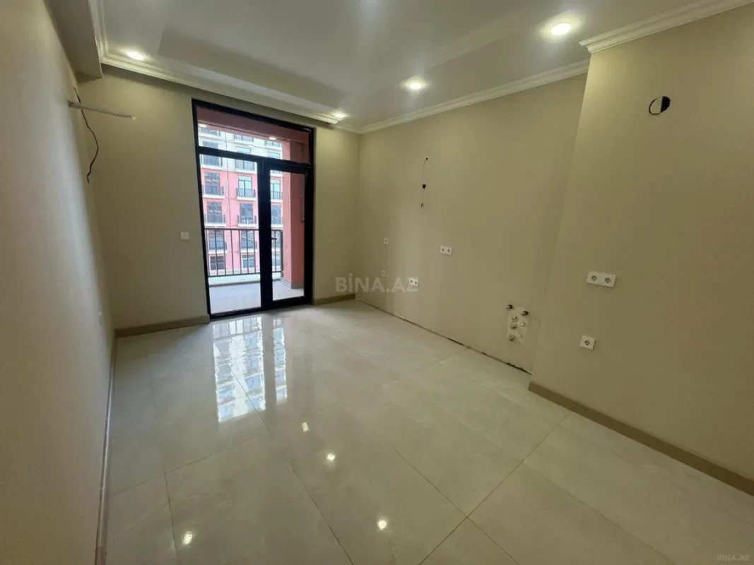 Satılır 3 otaqlı mənzil 95 m²