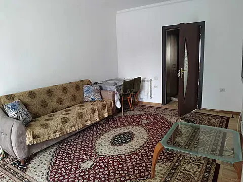 Kirayə verilir 3 otaqlı mənzil 75 m² — Bakı, Nizami 3 otaq 75.00 m²