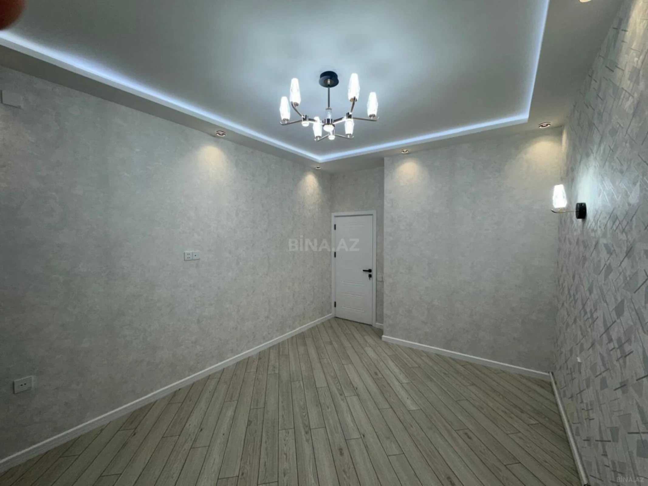 Satılır 3 otaqlı mənzil 82 m²