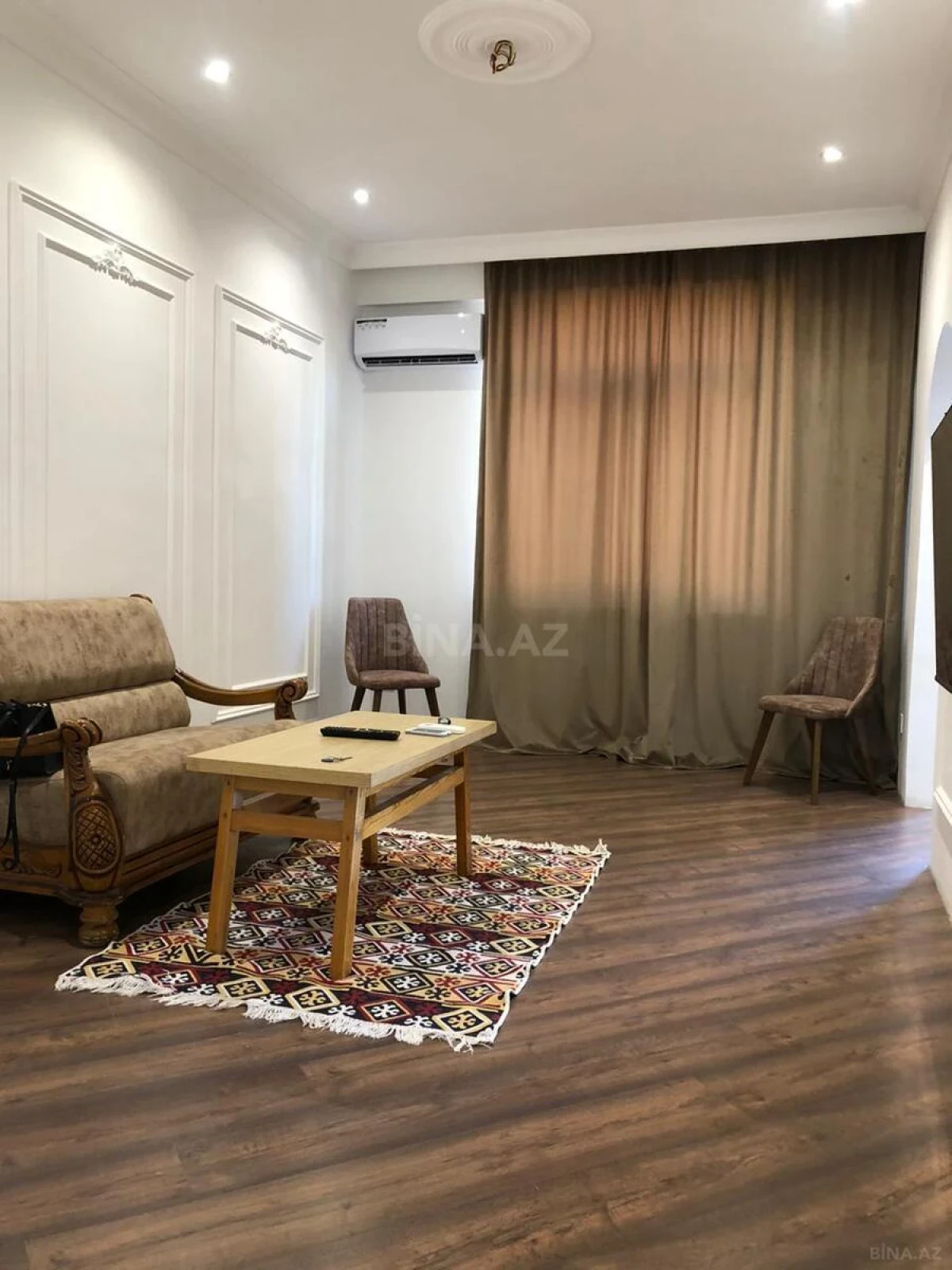 Satılır 2 otaqlı mənzil 65 m²