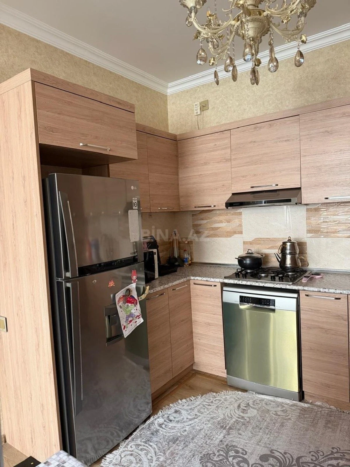 Satılır 4 otaqlı mənzil 110 m²