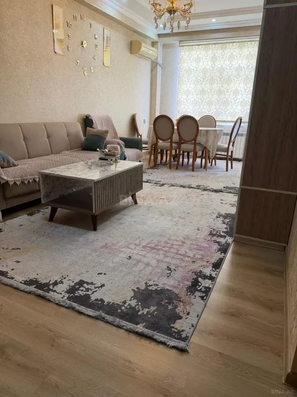 Satılır 4 otaqlı mənzil 110 m²