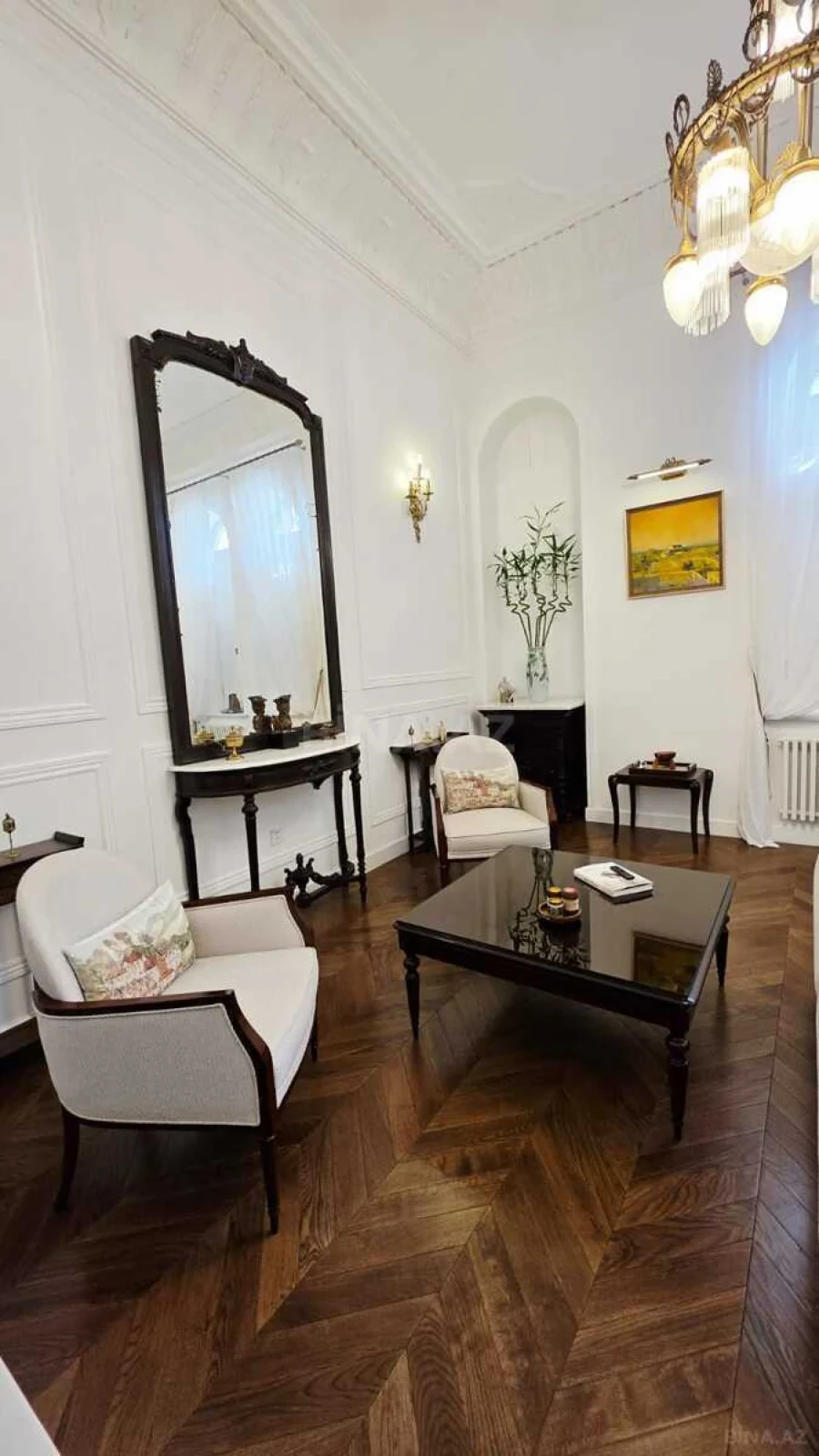 Kirayə verilir 2 otaqlı mənzil 115 m²