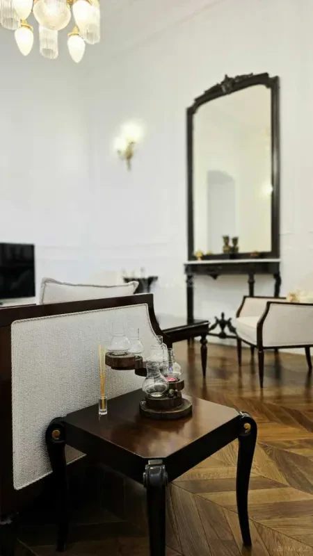Kirayə verilir 2 otaqlı mənzil 115 m²