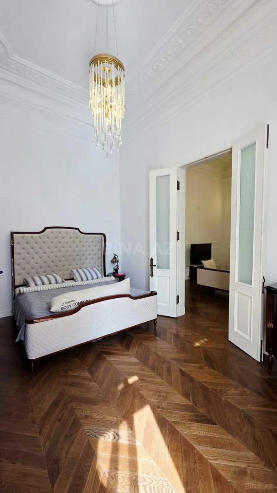 Kirayə verilir 2 otaqlı mənzil 115 m²
