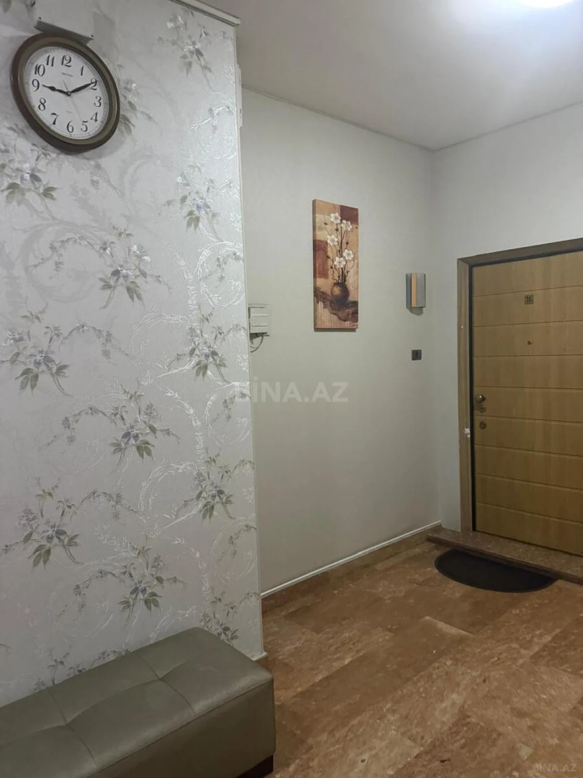 Satılır 4 otaqlı mənzil 200 m²