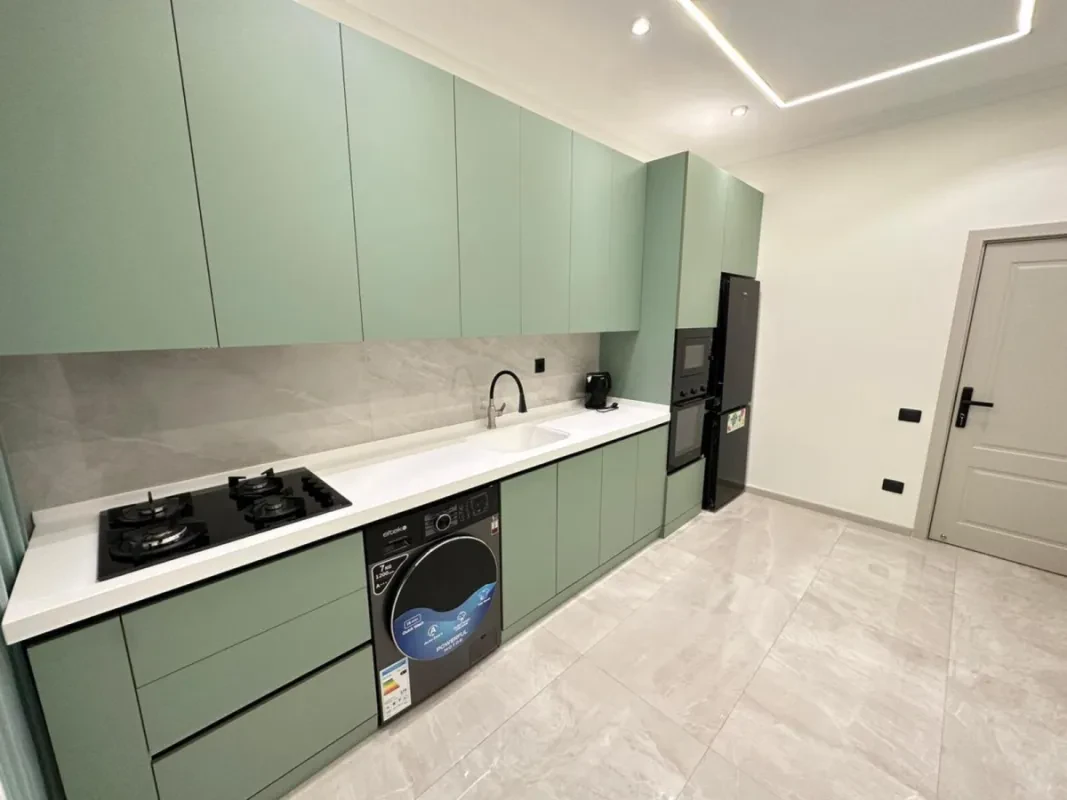 Satılır 3 otaqlı mənzil 105 m²