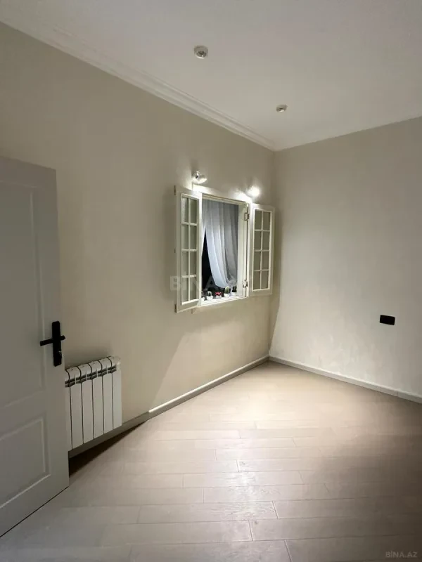 Satılır 3 otaqlı mənzil 105 m²