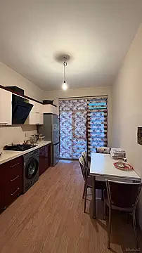 Satılır 2 otaqlı mənzil 72 m²